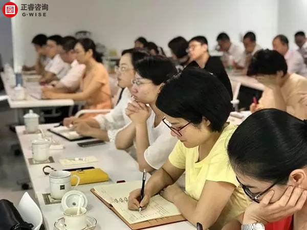 正睿商學(xué)院《贏在中層》公開課在廣州圓滿舉辦！