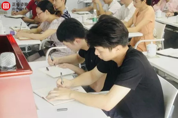 正睿商學(xué)院《贏在中層》公開課在廣州圓滿舉辦！