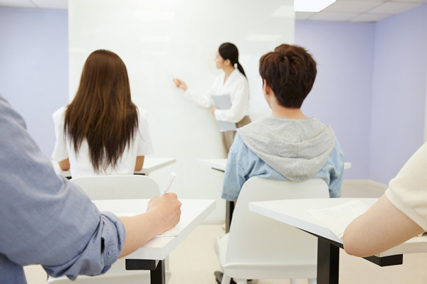 人才梯隊建設(shè)：培養(yǎng)儲備，確保企業(yè)持續(xù)發(fā)展