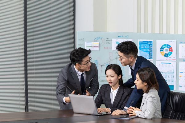 精益人才發(fā)展：培養(yǎng)專業(yè)人才，推動(dòng)企業(yè)持續(xù)發(fā)展