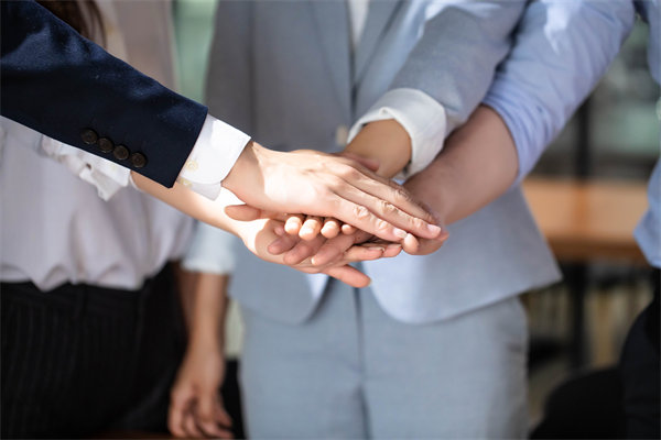 人才是企業(yè)的未來(lái)，人力資源管理成就卓越之路