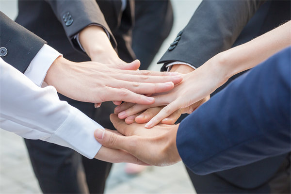 員工激勵(lì)策略：如何精準(zhǔn)匹配個(gè)人需求與企業(yè)目標(biāo)？