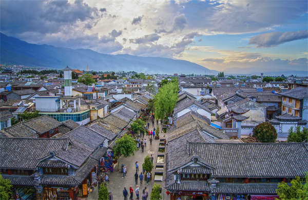 國慶多元場(chǎng)景拓展消費(fèi)體驗(yàn)，對(duì)景區(qū)旅游業(yè)有何啟示？