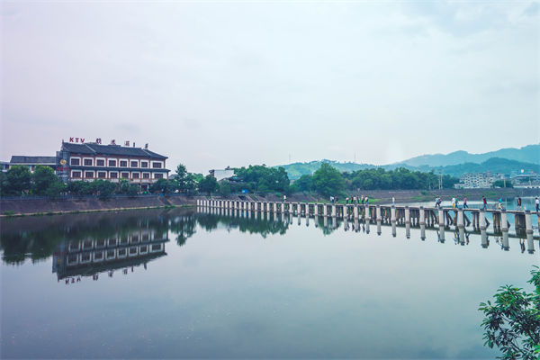 溫州戰(zhàn)略咨詢公司如何助力企業(yè)精準定位市場？