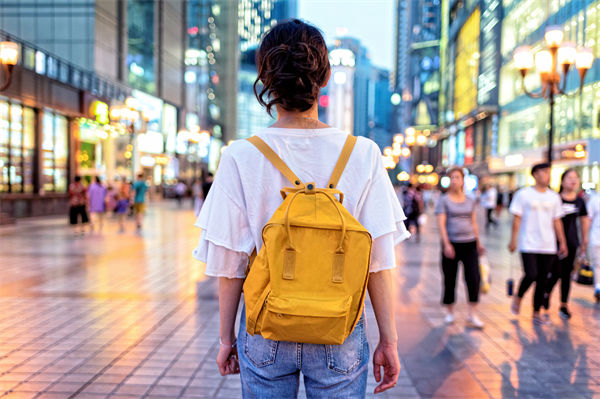 明年消費(fèi)市場(chǎng)總體態(tài)勢(shì)如何？企業(yè)對(duì)此有哪些啟示？
