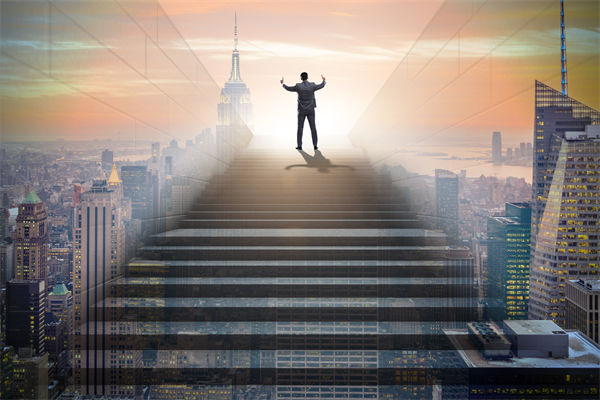 在年度經(jīng)營(yíng)計(jì)劃中，如何設(shè)定既實(shí)際又挑戰(zhàn)性的目標(biāo)？