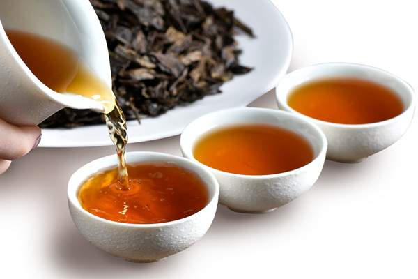 在多元化市場(chǎng)環(huán)境下，品牌如何保持一致性并突出特色？