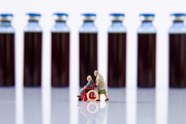 為啥有些老人沉迷購買保健品？對品牌營銷有何啟示？