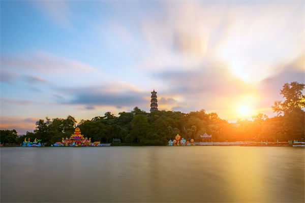 企業(yè)擴(kuò)張遇管理瓶頸增長停滯，惠州管理咨詢能劈開困局嗎？