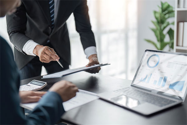 戰(zhàn)略咨詢公司，如何助力企業(yè)設(shè)計并落地商業(yè)模式？