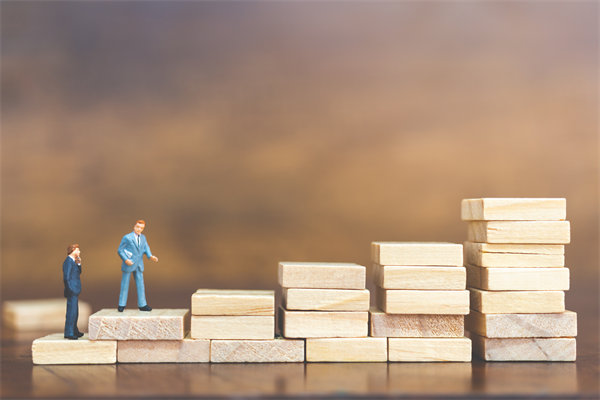 哪家年度經(jīng)營(yíng)計(jì)劃咨詢(xún)公司最靠譜，能制定可落地的年度目標(biāo)？